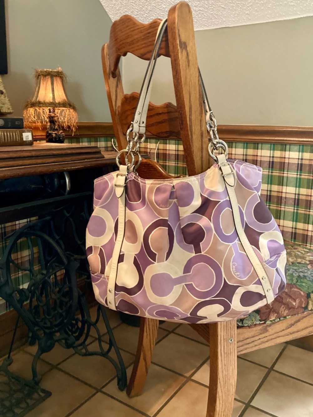 Coach Signature Circle Shoulder Bag - Picture 2 of 8